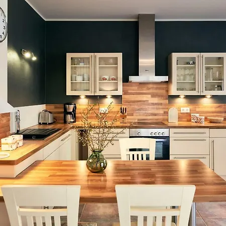 Sommerhaus 1 Тиссов